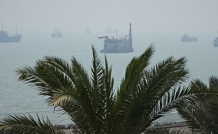 Іран заявив про удар по американських військових кораблях та нафтових танкерах