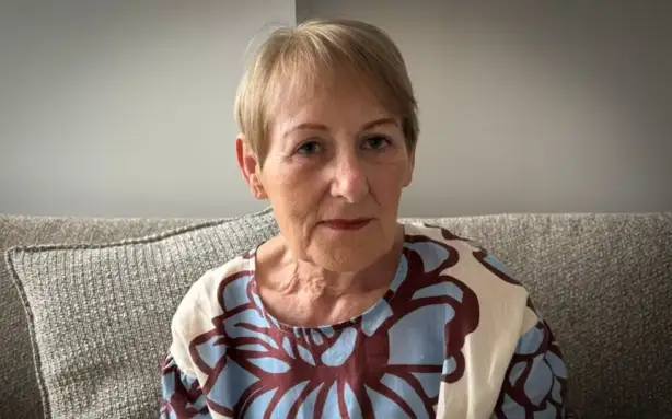 Енн Маргуліс може лише пригадати уривки з 11 вересня, але вона пам'ятає, як ступала через пил, що залишився після нього. (Надано: Енн Маргуліс)