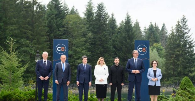 Фото до статті