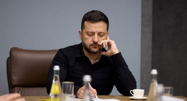 Зеленський вимагає відновити декларування для силовиків