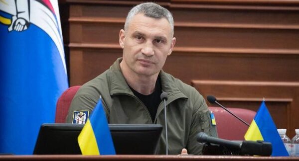 Кличко пояснив, чому його діти не беруть участі у війні