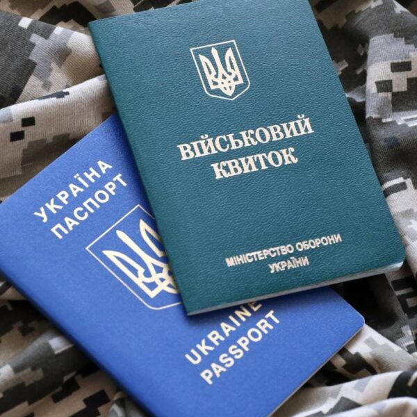 Польща може запровадити обов’язкову військову службу для українців