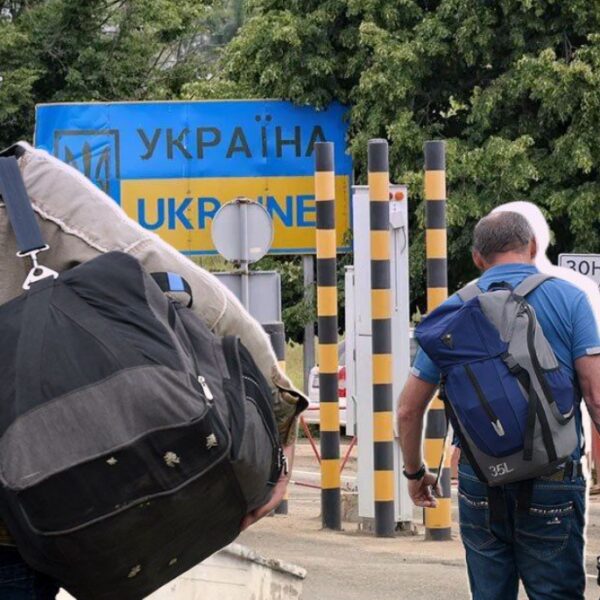 Виїзд за кордон для чоловіків 18-22 років: нові правила з&hellip;