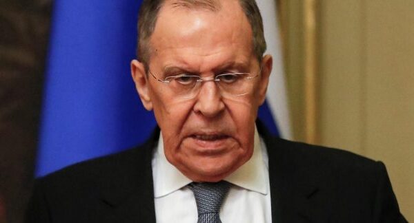 Лавров пропонує зробити Україну “буферною зоною” після війни
