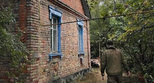 У селі подружжя знайшло “капсулу часу” зі старовинними речами