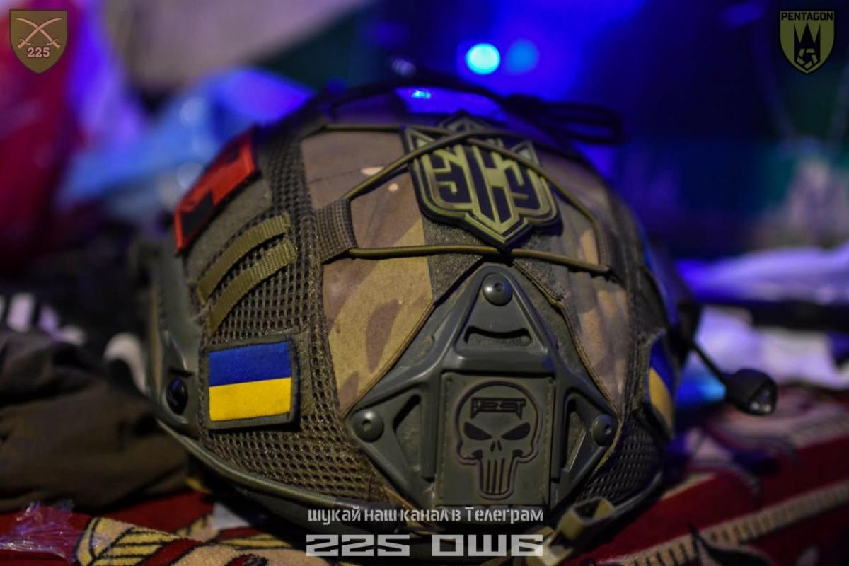 225-й штурмовий полк змінив підпорядкування