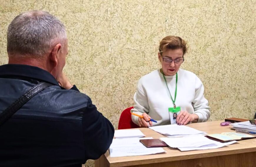Українцям певних категорій пенсії виплачуватимуть частинами