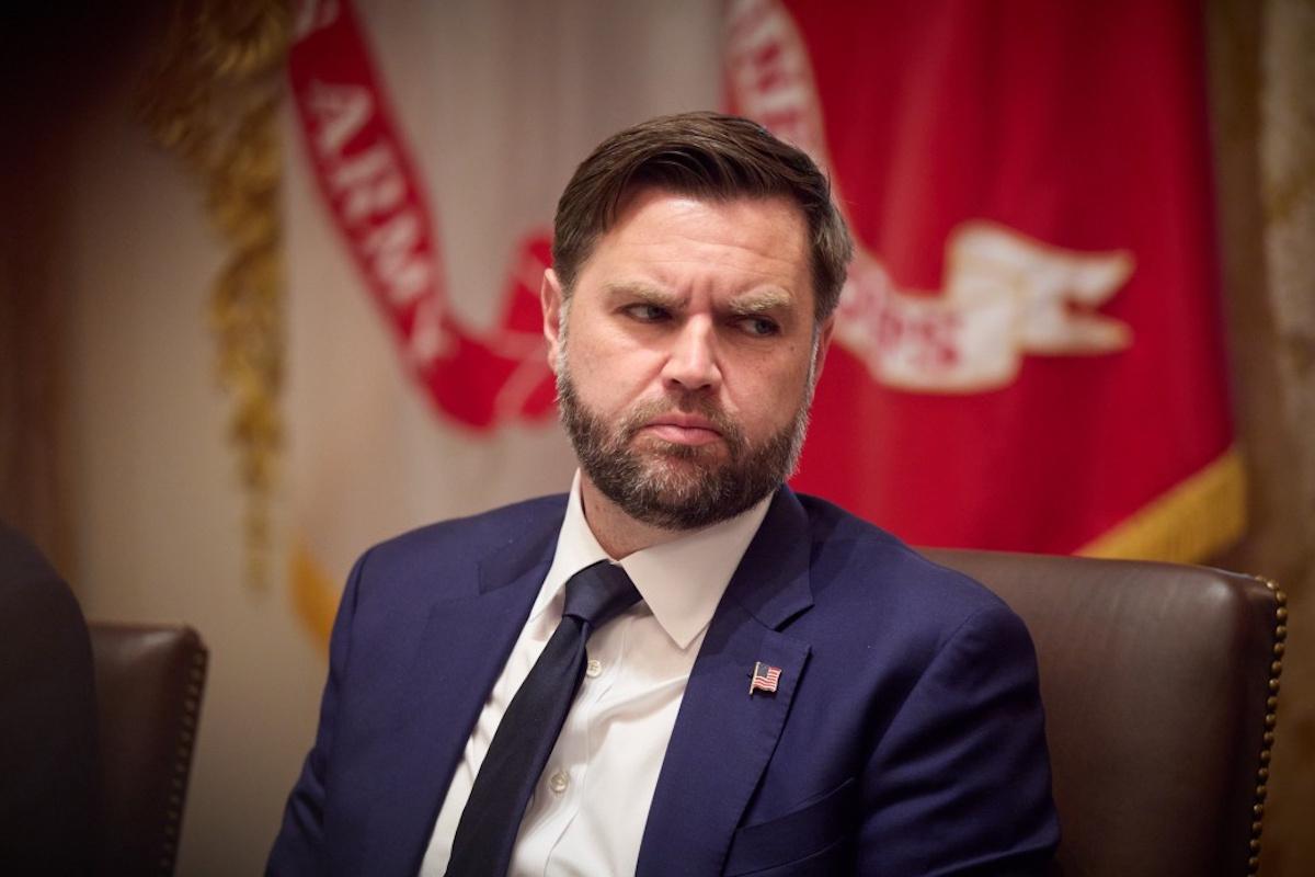 Венс отримував тверезі оцінки військових щодо війни США з Іраном, - NYT