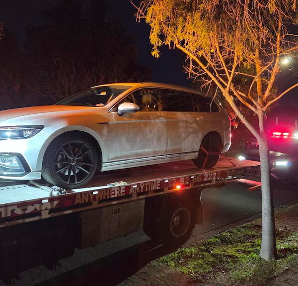 Деннис просить іншого суддю розглянути справу про водіння з анульованими правами