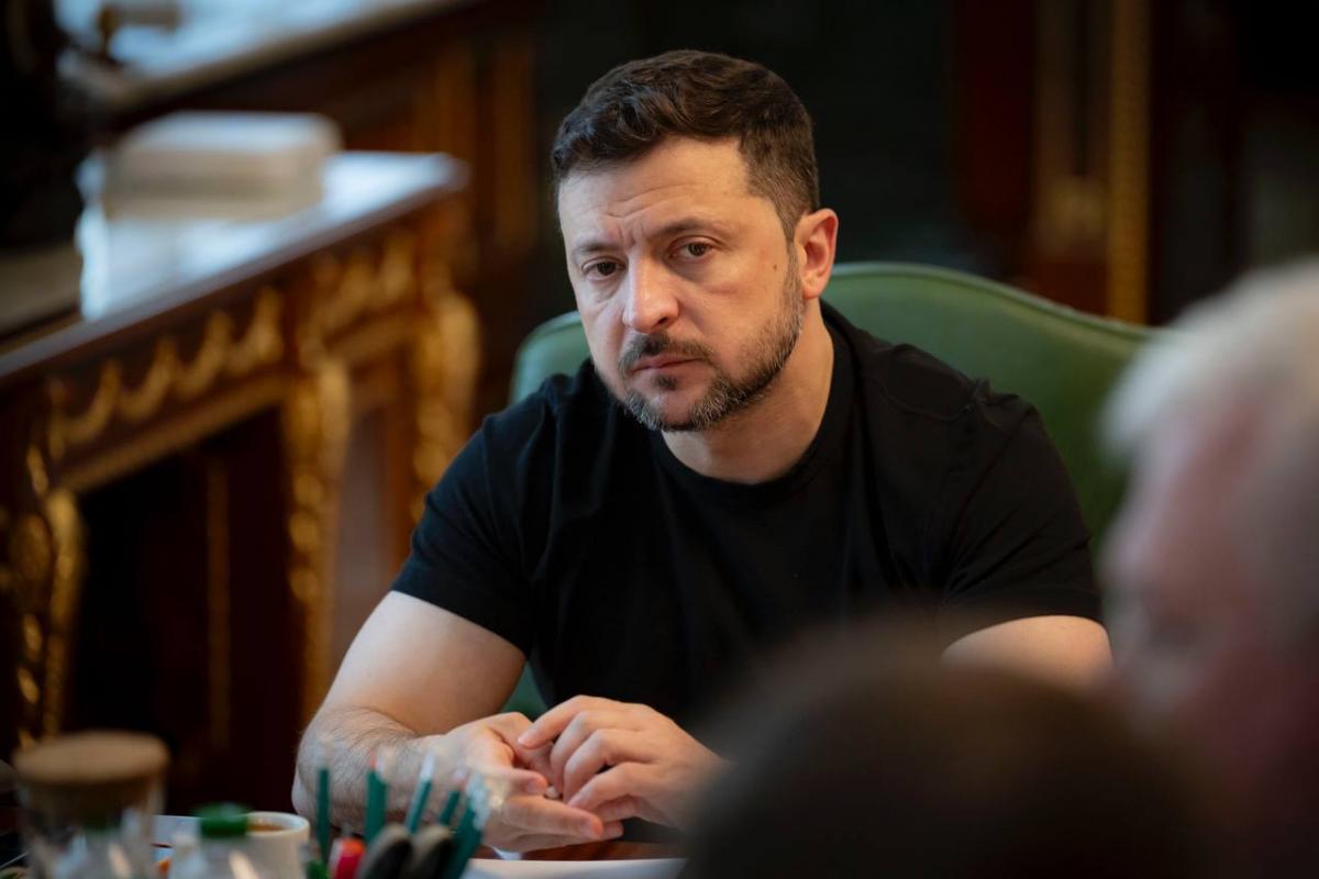 РФ атакувала аеропорти Києва на тлі планів Віткоффа прибути літаком, – Зеленський