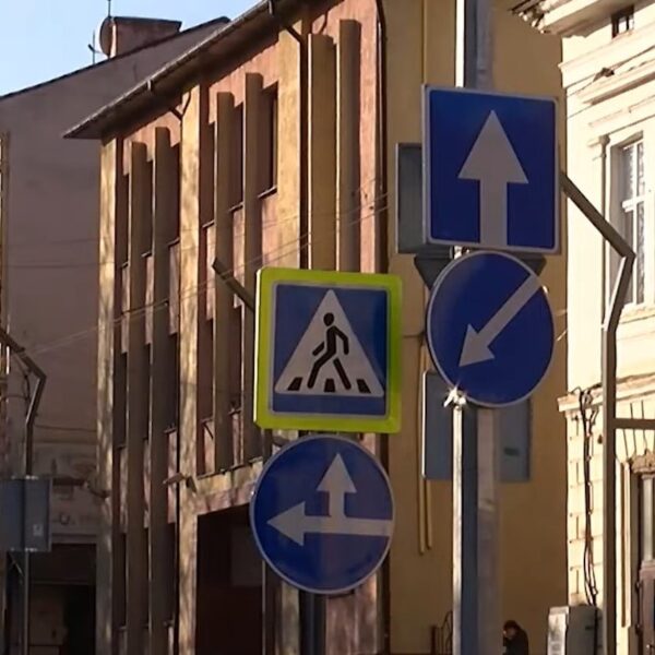 Європа штрафуватиме українських водіїв за “білий ромб” і в’їзд до країн без віньєтки