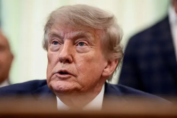 Рейтинги Трампа зросли з рекордно низького рівня, але досягнення не є однозначно позитивними