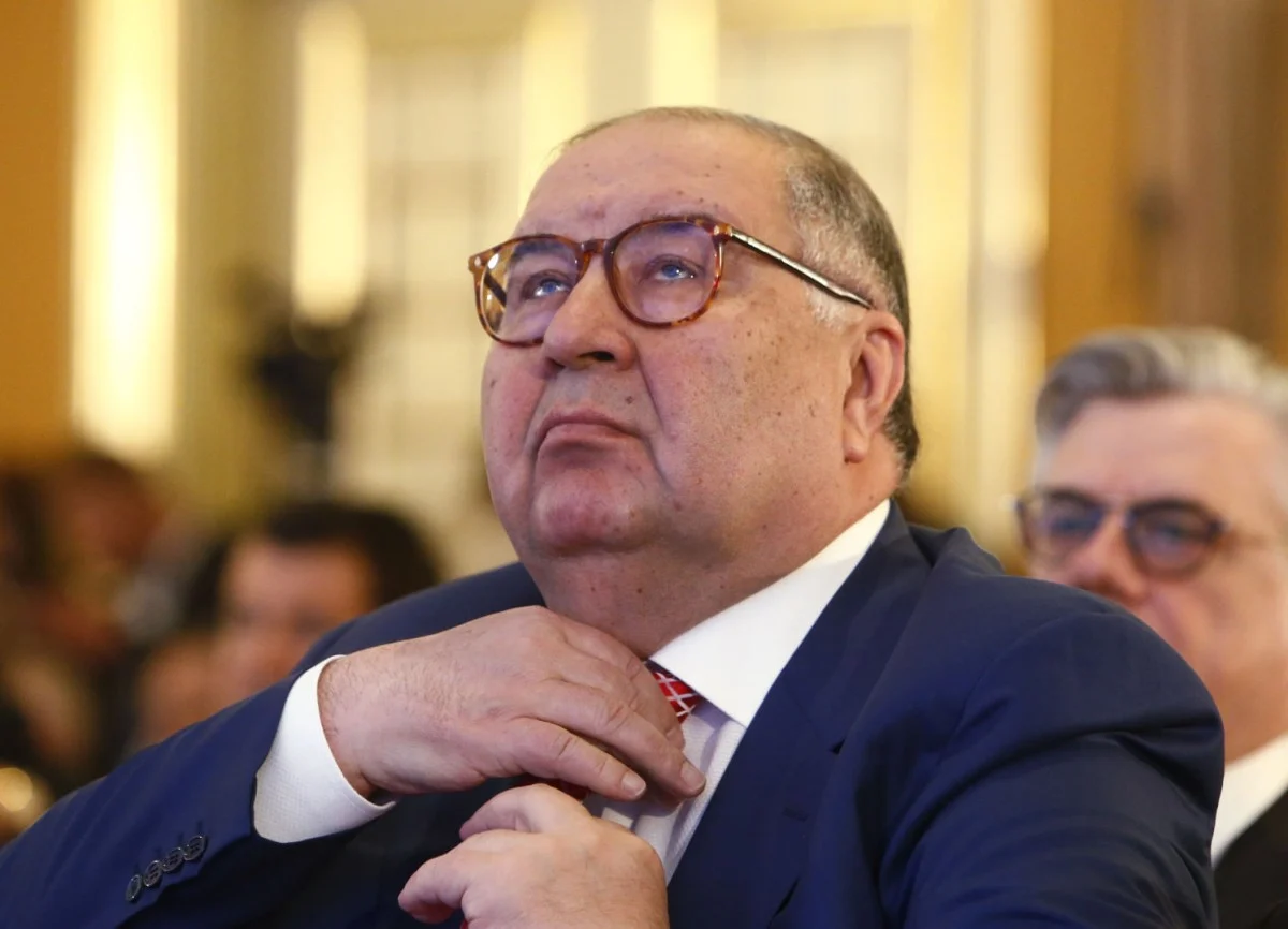 Франція домагається зняття санкцій з російського олігарха: у ЄС обурені