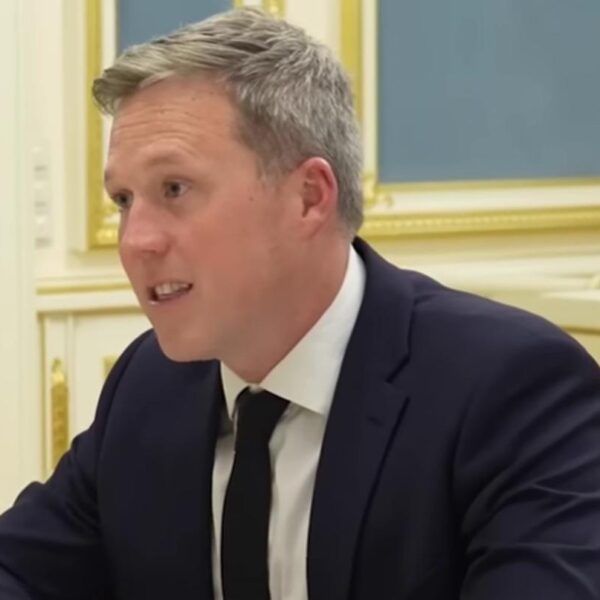 Міністр армії США подав у відставку на тлі напружених відносин з головою Пентагону