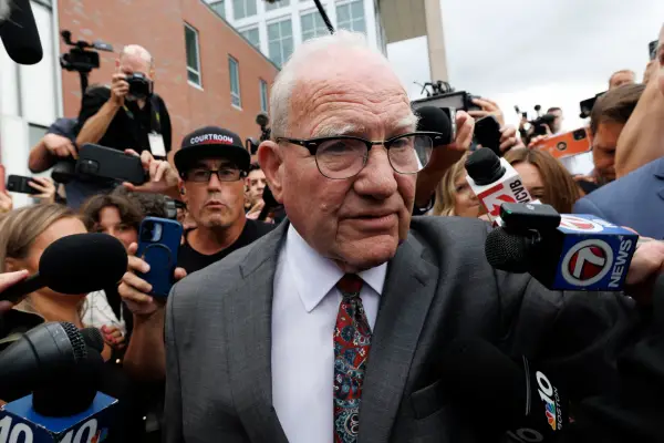 PLYMOUTH, MASSACHUSETTS - SEPTEMBER 3: Defense attorney Kevin Reddington is surrounded by the press as he leaves the courthouse after Judge William Sullivan sent the jury home following the conclusion of deliberations for the sixth day in the trial of Lindsay Clancy at Plymouth County Superior Court on September 3, 2026 in Plymouth, Massachusetts. The jury remains deadlocked during deliberations. Lindsay Clancy is accused of killing her three children in 2023 in the family's Duxbury, Massachusetts home. (Photo by CJ Gunther/Getty Images)