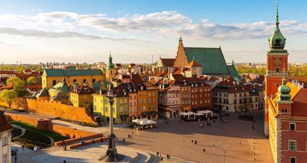 Більшість українських біженців у Польщі прагнуть повернутися додому після війни