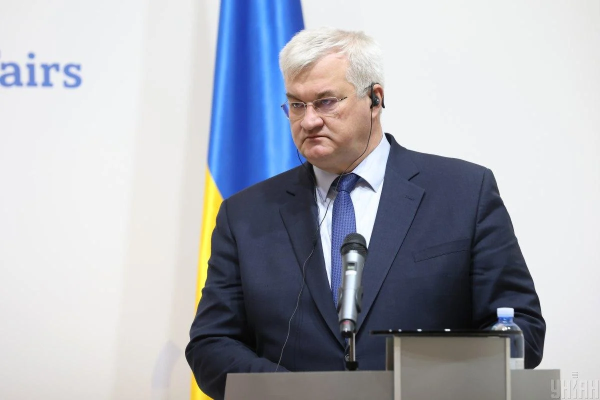 Україна офіційно закликала країни світу закрити мережу центрів "Русский дом"
