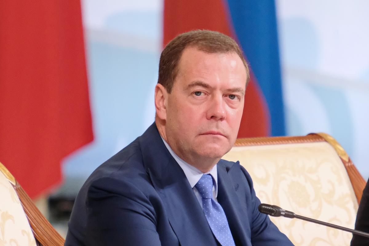 'Заслуговують на прямий удар': Медведєв вибухнув погрозами на адресу Німеччини