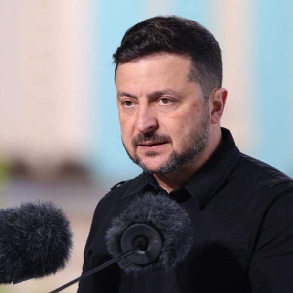 Зеленський вимагає посилити відповідальність за кол-шахрайство