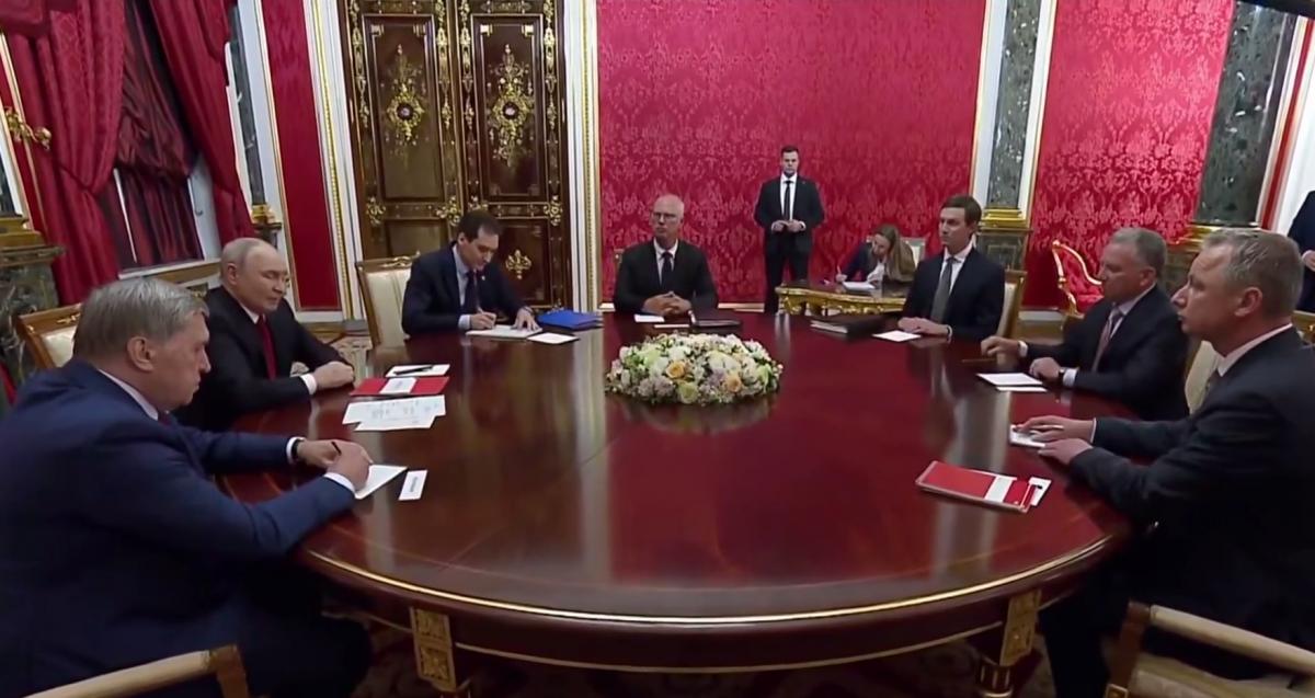 У Кремлі прокоментували зустріч Путіна з представниками Трампа