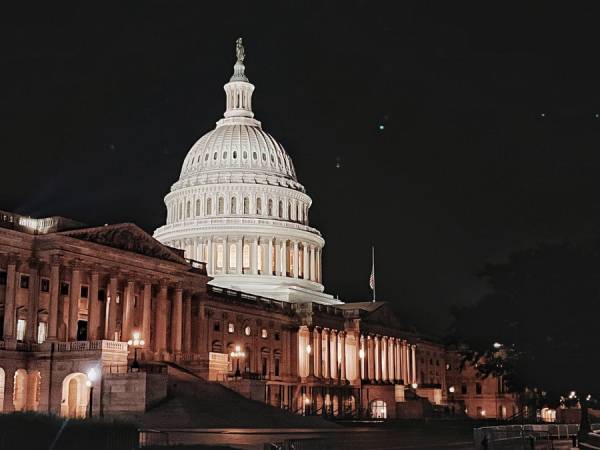 Конгрес США схвалив «пекельні санкції» проти росії