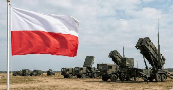 Польща обмежить рух у повітряному просторі над кордоном з Україною