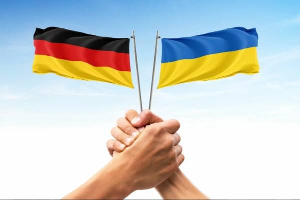 Більше половини німців виступають за постачання зброї Україні