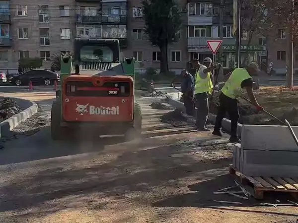 Полтава оновлює дороги та розмітку