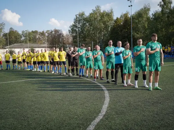 Держслужбовці Полтави та шведська делегація зіграли в футбол