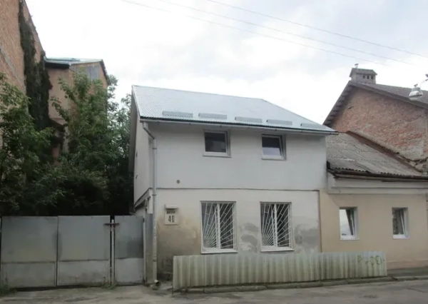 Львівська облрада: батьки посадовця куплять приміщення на Підзамче за ставкою на 1 гривню вищою за конкурентів