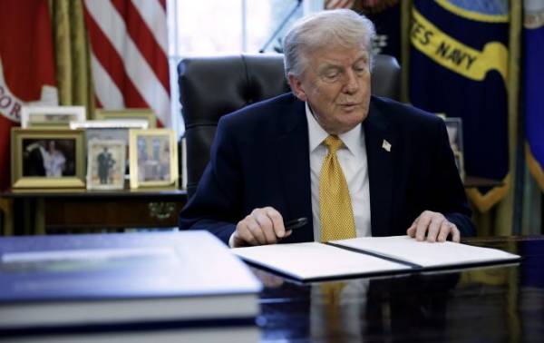 Трамп ухвалив закон Грем щодо санкцій проти Росії