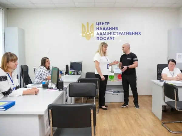 У Великій Рублівці обговорили розвиток цифрових сервісів і мобільного зв’язку: результати візиту Євгенія Скиби до громади