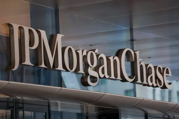 (FILES) Exterior view of the logo adorning the new JPMorgan Chase global headquarters building at 270 Park Avenue in New York City on November 13, 2025. US President Donald Trump sued JPMorgan Chase and CEO Jamie Dimon on January 22, alleging he was wrongly 