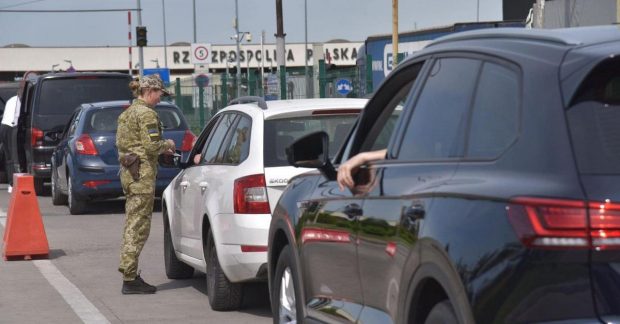 Польща посилює правила в’їзду для іноземців