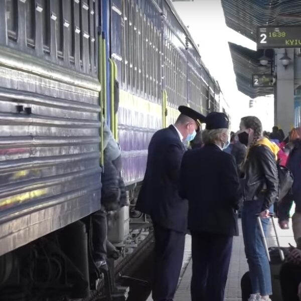 Військовим знайшли спосіб дістатися рейсу: квитки вже розкуплені