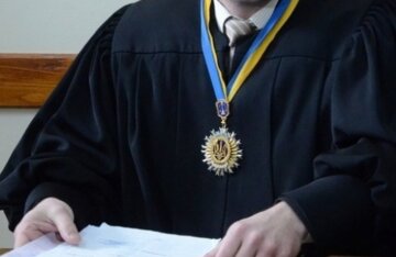 Суддя, кадр з відео