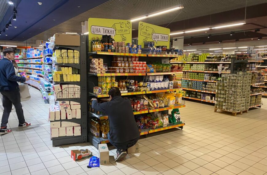 Супермаркети приховують націнки: як покупці переплачують за продукти